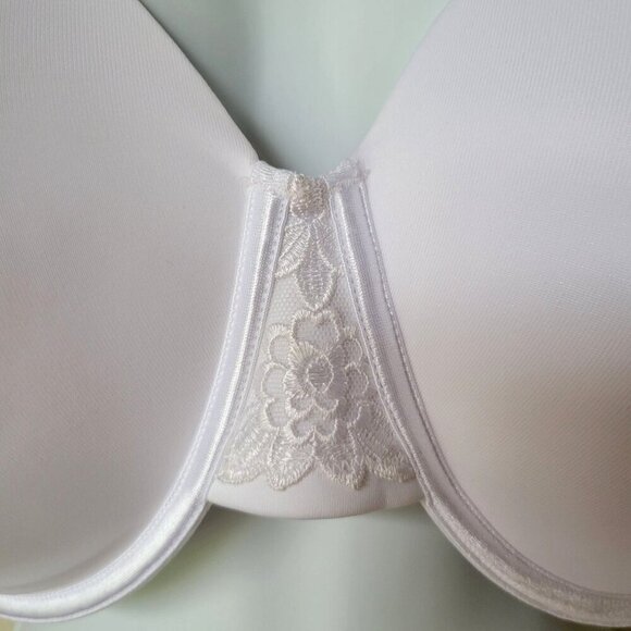 Vanity Fair Beautiful Benefits Contour 76380 Back Smoother Underwire Bra 46DD - Picture 6 of 9